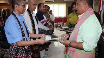 Penjabat Wali Kota Serahkan DPA-SKPD TA 2024