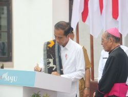 Presiden Jokowi Resmikan Gereja Katedral Kupang Usai Direnovasi