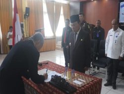Bupati Masneno Lantik Pejabat Eselon 2 dan 3 Lingkup Pemkab Kupang
