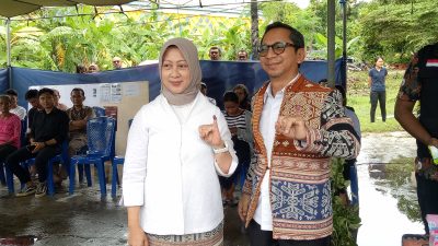 Penjabat Gubernur NTT Memberikan Hak Suara Pada Pemilu 2024