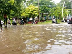 Genangan Air di Jalan Frans Seda