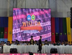Para Wisudawan Ditekankan untuk Terus Berjuang
