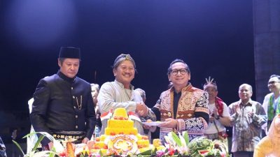 Pj. Gubernur NTT Menghadiri Acara Gala Dinner Puncak Perayaan HUT ke-52 REI