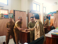 Hari Pertama Masuk Kantor Pj. Bupati Kupang Inspeksi Kehadiran ASN
