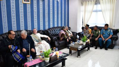 Kapolda NTT dan Forkopimda Sambut Kedatangan Duta Besar Vatikan untuk Indonesia di Kupang