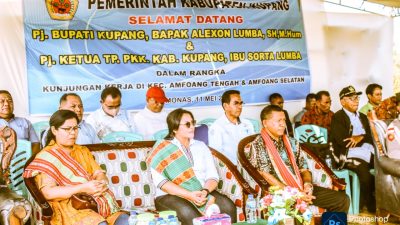 Pj. Bupati Kupang Alexon Lumba Ajak Aparat Desa Kerja Bersama Membangun Masyarakat