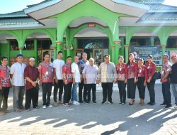 Jelang Idul  Adha, Pemkot Kupang Serahkan Bantuan Hewan Kurban