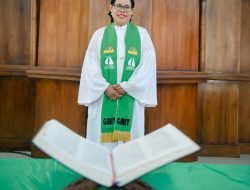 Menjadi Pelita Kebenaran