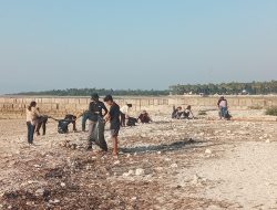 Anak Muda NTT Peduli Kebersihan Pantai Batu Nona