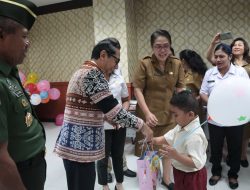 Penjabat Gubernur NTT Ayodhia Kalake Launching PIN Polio Tingkat Provinsi NTT Tahun 2024