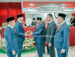 Pj. Wali Kota Hadiri Pelantikan 40 Anggota DPRD Kota Kupang Periode 2024-2029