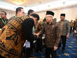 Pj. Gubernur NTT Terima Alokasi Dana Fiskal Kemiskinan Ekstrim Tahun 2024