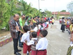 Pj. Wali Kota Kupang Minta Siswa di SD Oesapa Kecil Kuasai Calistung