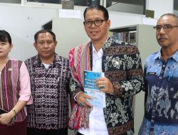 Kunjungi Dinas Arpus NTT, Pj. Gubernur NTT Dorong Transformasi Perpustakaan Untuk NTT Yang Lebih Maju