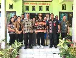 Kunjungi Sekolah dan Kantor Lurah, Pj. Wali Kota Kupang Tekankan Disiplin, Kebersihan, dan Kualitas Layanan Publik