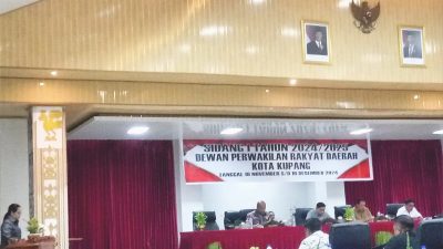 Sidang APBD 2024, Linus Lusi Fokus Jawab Dewan