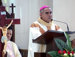 Misa Pesta Keluarga Kudus Tandai Pembukaan Tahun Yubileum 2025