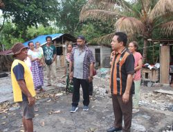 Pj. Bupati Kupang Pantau Korban Kebakaran di Manusak