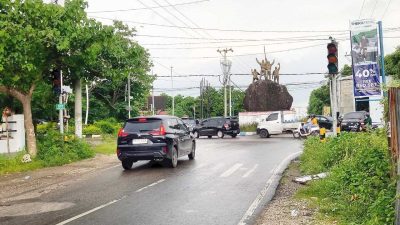 Kerusakan Lampu Lalu Lintas Ganggu Arus Kendaraan di Kota Kupang