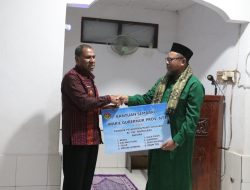 Wagub Johni Asadoma Buka Puasa Bersama Anak-Anak Panti Asuhan Attin