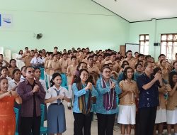 Kunjungan Istri Gubernur NTT ke SMAK Giovanni: Sosialisasi Pencegahan Kekerasan Seksual Berbasis Online
