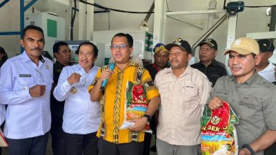Gubernur NTT Kunker Ke Kabupaten Nagekeo, Tinjau Bendungan Lambo, Tambak Garam di Waekokak Hingga Hibahkan Tanah dan Launching Beras BUMDes Marapokot
