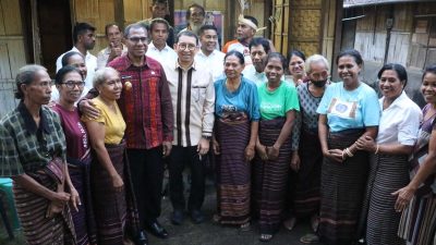 Didampingi Wagub Johni Asadoma, Menteri Kebudayaan Fadli Zon Kunjungi Adonara-Flotim, Ikuti Exotic Lamaholot Hingga Dinobatkan Menjadi Keluarga Besar Lamaholot Suku Lamatokan