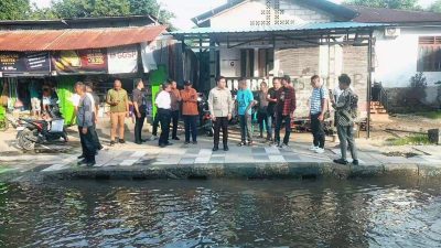 Genangan Air Ganggu Lalu Lintas Jalan Perintis, Diperbaiki Mei