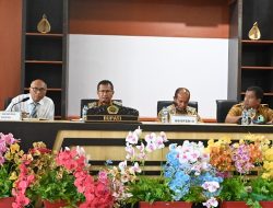Bupati Kupang Buka Rapat Evaluasi Pengelolaan Keuangan Kecamatan dan Desa