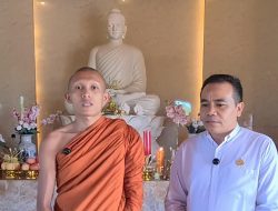 Umat Buddha Kota Kupang Rayakan Waisak dengan Doa untuk Kedamaian Dunia