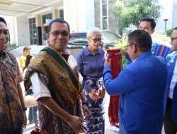 Gubernur Melki Laka Lena Hadiri Pelantikan dan Rakerda GAMKI NTT