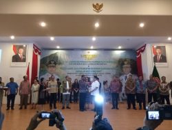 Melki–Johni Luncurkan Buku, Tampilkan Jejak 100 Hari Kerja di Flobamorata