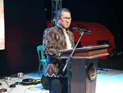 Bupati Kupang Secara Resmi Menutup Ibadah Penyegaran Iman Holistik