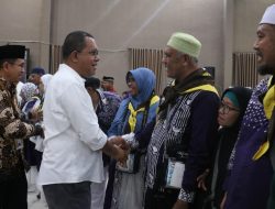 Gubernur Melki Laka Lena Sambut Kedatangan Jemaah Haji Asal Provinsi NTT