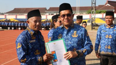 Gubernur NTT Menyerahkan SK Pengangkatan  PPPK Provinsi NTT Tahap 1