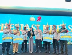 Wakil Bupati Kupang Hadiri Penyerahan Penghargaan Dari Kapolri Kepada Anggota Polres Kupang
