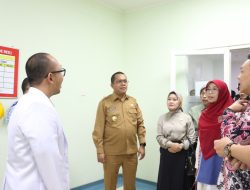 Gubernur NTT Dampingi Anggota Komisi IX DPR RI Tinjau RSUP Ben Mboi