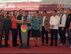 NTT Tak Lagi Tertinggal, Melki Laka Lena Luncurkan Layanan Kesehatan Jemput Pasien