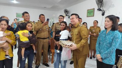 Wali Kota dan Ketua TP PKK Serahkan PMT untuk Balita Kurang Gizi di Kota Kupang