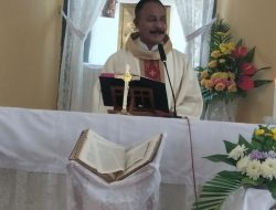 Rayakan HUT Imamat ke-31, RD Ambrosius Ladjar Ajak Umat Setia Kepada Allah