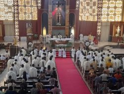 Pimpin Misa Pembukaan Muspas, Uskup Agung Kupang Ajak Umat Berjalan Bersama