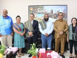 Gubernur Melki Laka Lena Sambut Kedatangan Delegasi IPACS 2025