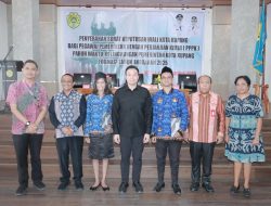 Wali Kota Kupang Serahkan SK PPPK Paruh Waktu: Tekankan Disiplin, Tanggung Jawab, dan Semangat Kerja
