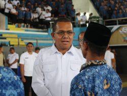 Gubernur Melki Laka Lena Serahkan 2.497 SK PPPK Tahap II