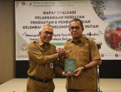 Buka Rapat Evaluasi Pelaksanaan Kegiatan Penguatan dan Pendampingan Kelembagaan Kelompok Tani Hutan, Gubernur Apresiasi OFOP