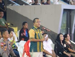 Tutup Turnamen Ben Mboy Memorial Cup, Gubernur Melki : Voli NTT Makin Berkembang