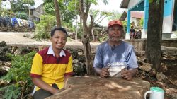 Simon Sakan: Spesialis Country di Radio Tirilolok