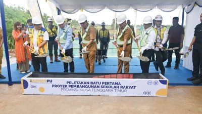 Yosef Lede dan Melki Laka Lena Letakan Batu Pertama Pembangunan Sekolah Rakyat Pertama di NTT