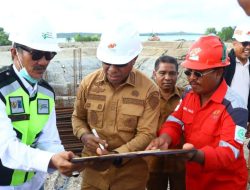 Wagub Johni Asadoma Tinjau PSN K-SIGN di Rote Ndao