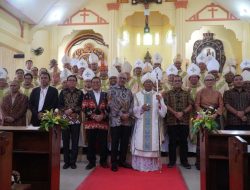 Hadiri Tahbisan Episkopal Mgr. Yohanes Hans Monteiro, Gubernur Melki: “Harta Karun Gereja Adalah Orang-Orang Susah”